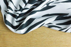 Minőségi sztreccs anyag a Szakatex anyag bolt kínálatában